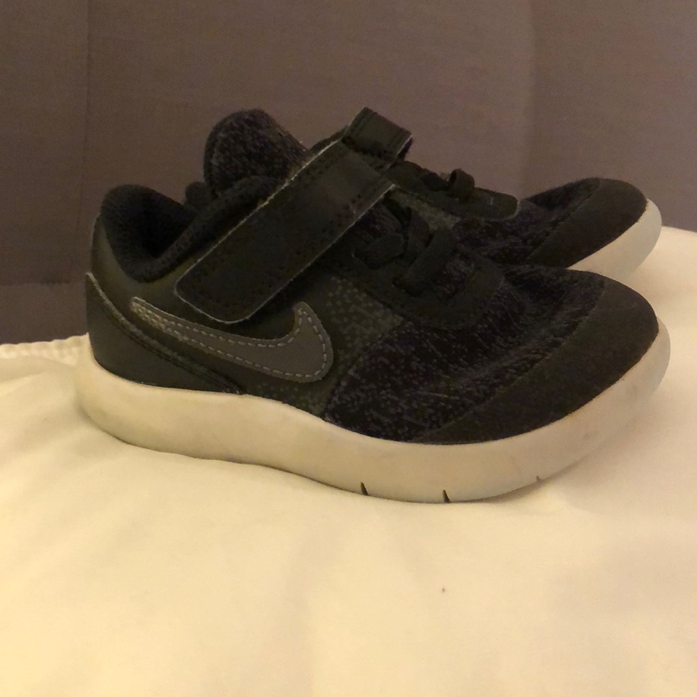 Nike Shies Toddler 7C